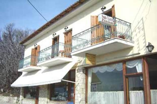 Sun View Guesthouse Delphi Dış mekan fotoğraf
